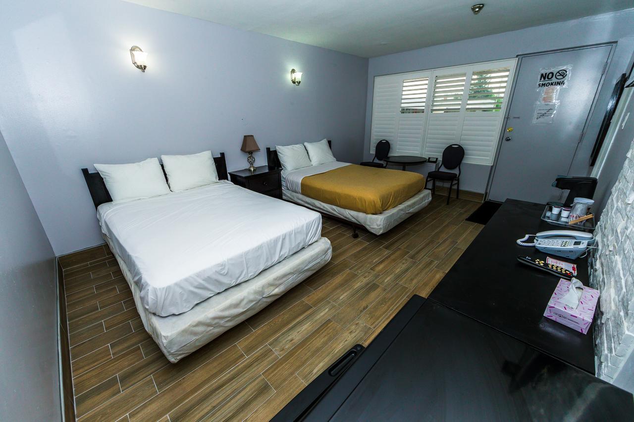 New Plaza Motel Toronto Zewnętrze zdjęcie