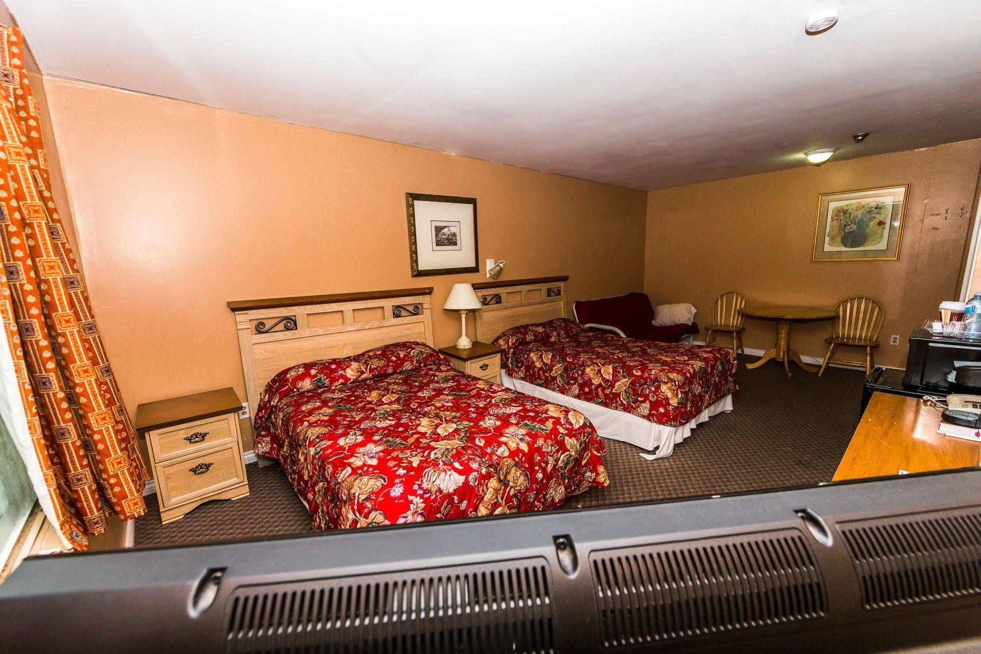 New Plaza Motel Toronto Zewnętrze zdjęcie